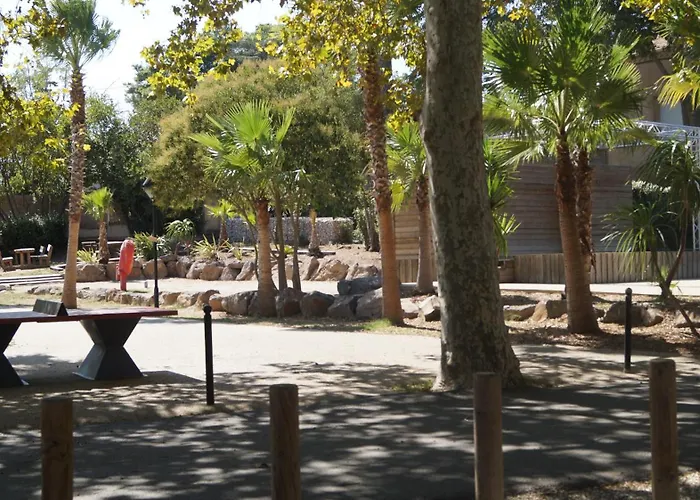 营地 Mobile-home 7 Fonts 阿格德